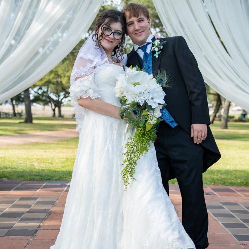 Indoor vs Outdoor Wedding Photography: Making the Right Choice